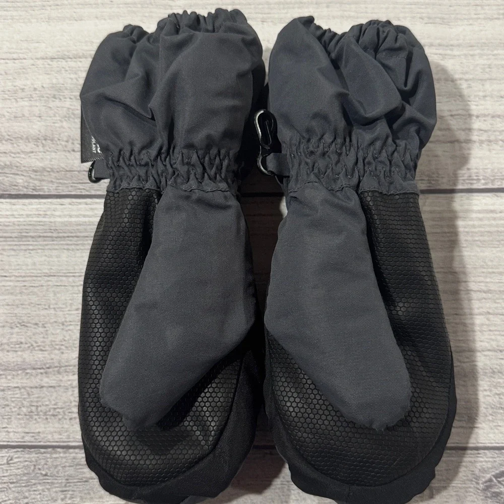 OshKosh B'gosh Kids Dark Gray and Black Thinsulate Mittens